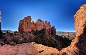Globe-Arizona’s-Monuments-of-Grandeur-BW-Copper-Hills-Inn