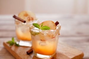 Winter-Cocktails-To-Keep-You-Warm-In-The-Hotel